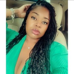 Meet your Posher, Shana